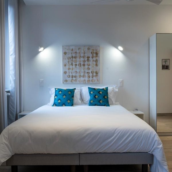 Découvrez l'authenticité de l'hôtel au centre d'Hyères